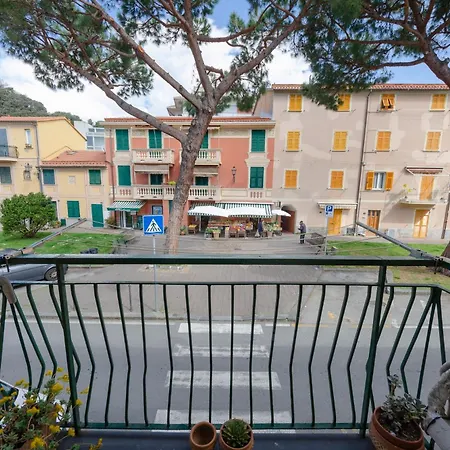 Apartment Riva Trigoso Sea View - Happy